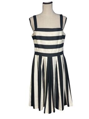 Ann Taylor LOFT Dress